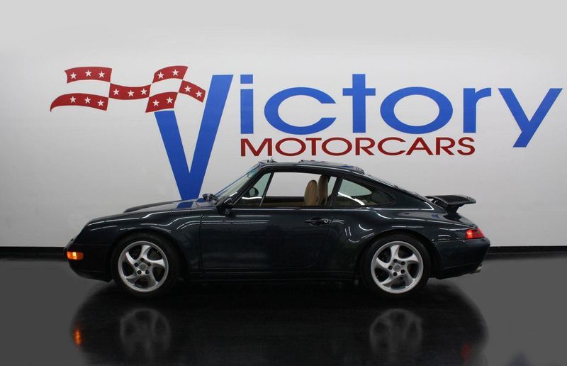 1996 Porsche 911 Carrera 2dr Carrera Coupe 6-Speed Manual